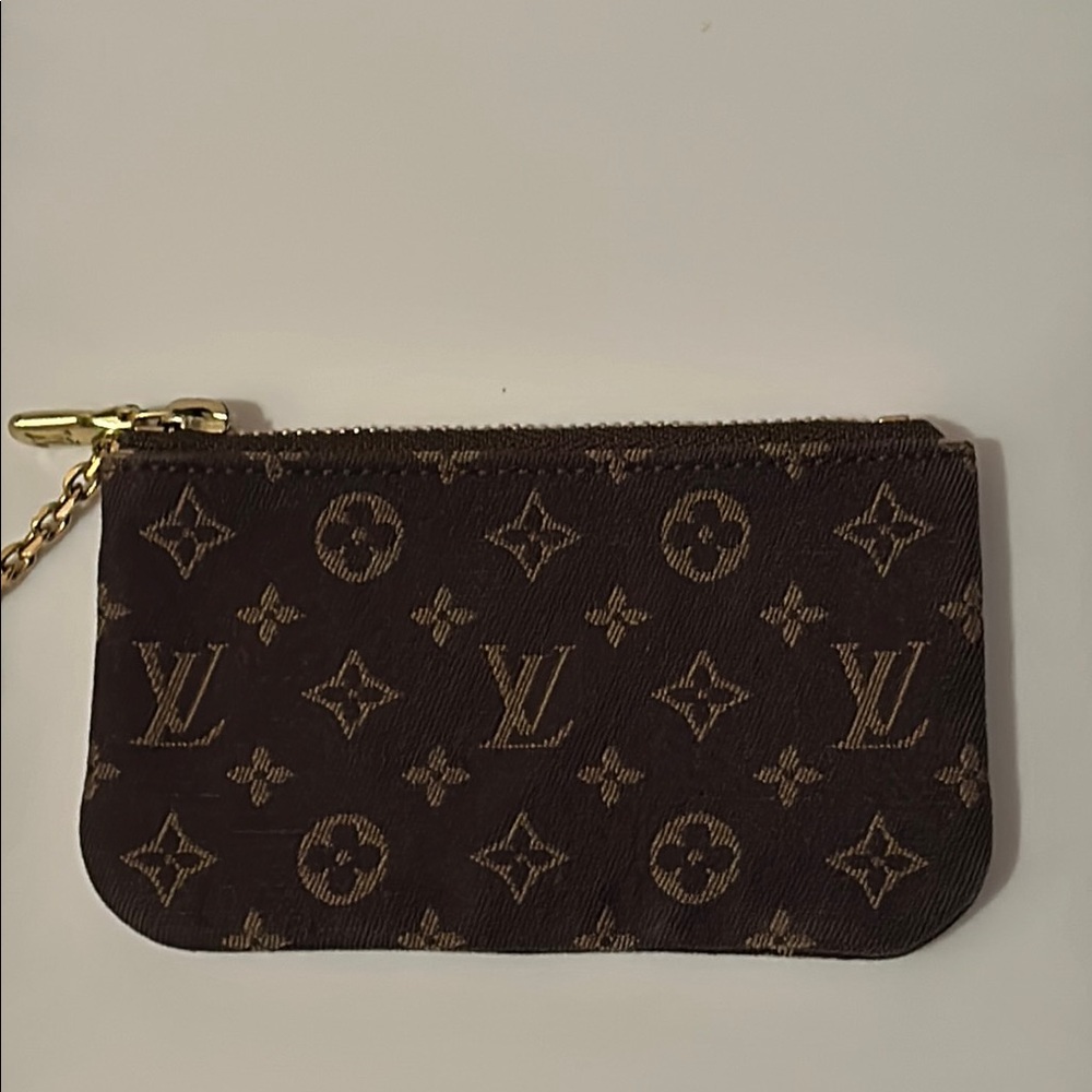 Louis Vuitton mini Lin Brown and Gold Key Holder with Monogram Pattern